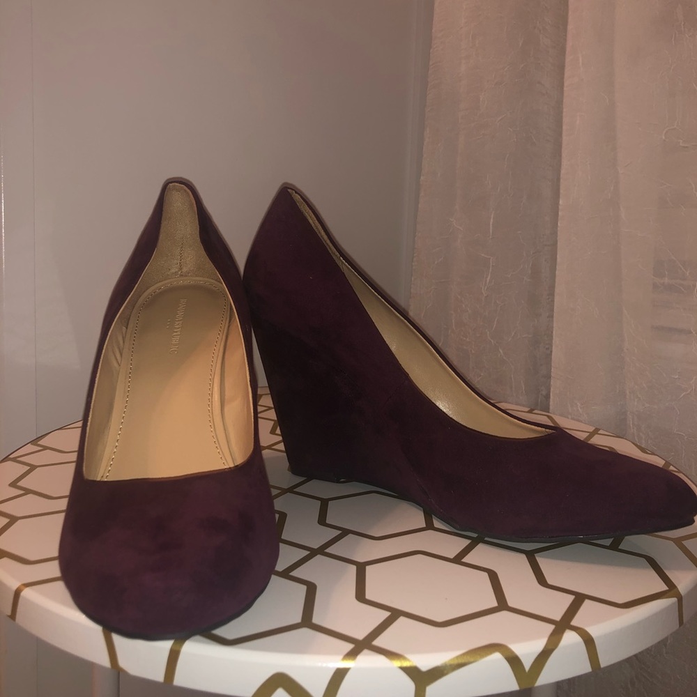Banana Republic Suede Heels
